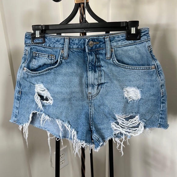 Forever 21 Jean shorts - Picture 1 of 3